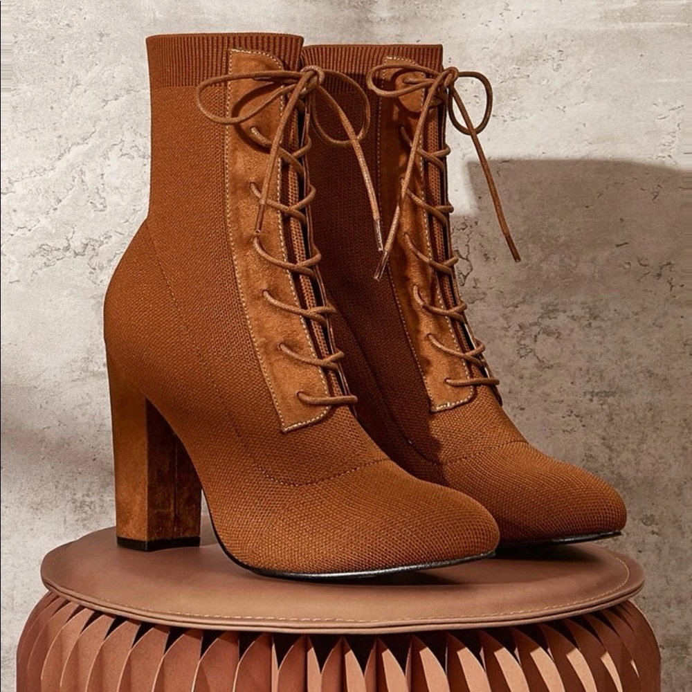 CUCCOO Basic Knit Detail Point Toe Lace-up Front Chunky Sock Boots